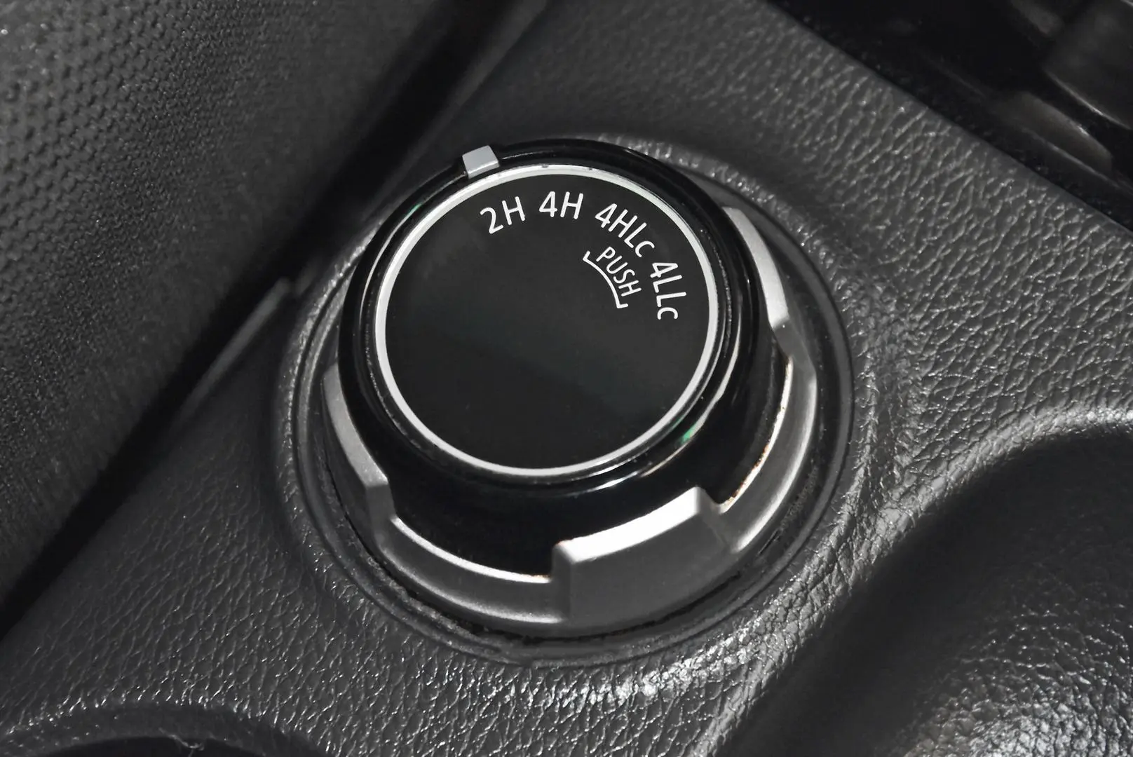 2017 Mitsubishi Triton Gallery Image 14