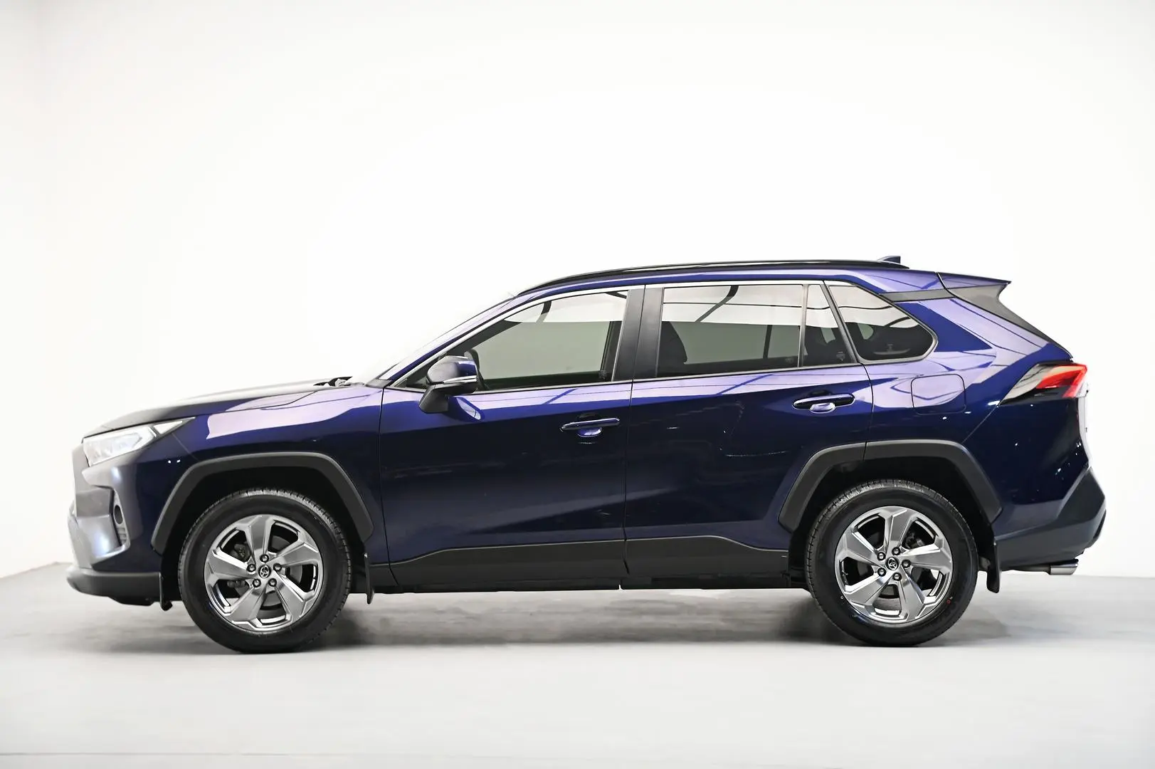 2019 Toyota Rav4 Gallery Image 4