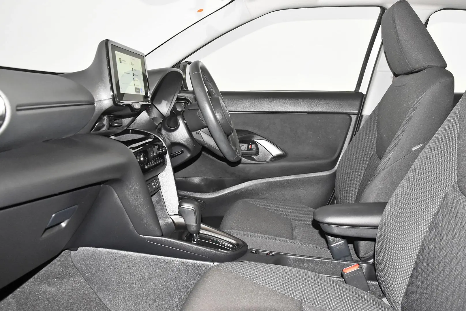 2025 Toyota Yaris Cross Gallery Image 19