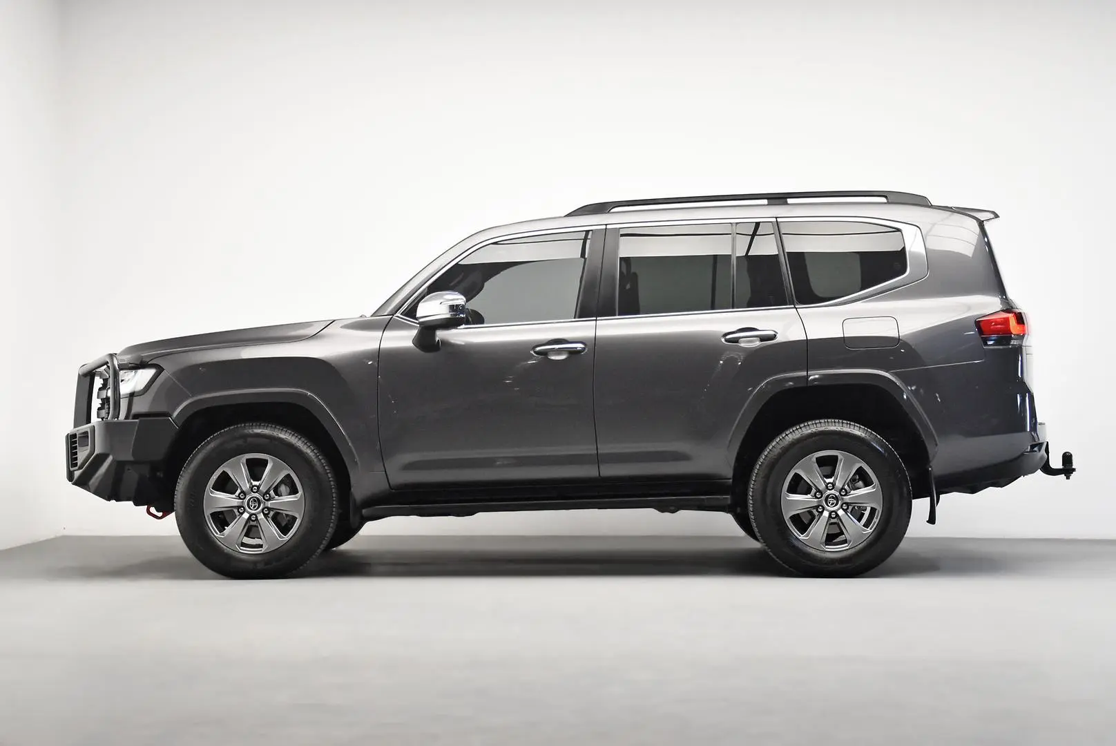 2023 Toyota Landcruiser Gallery Image 4