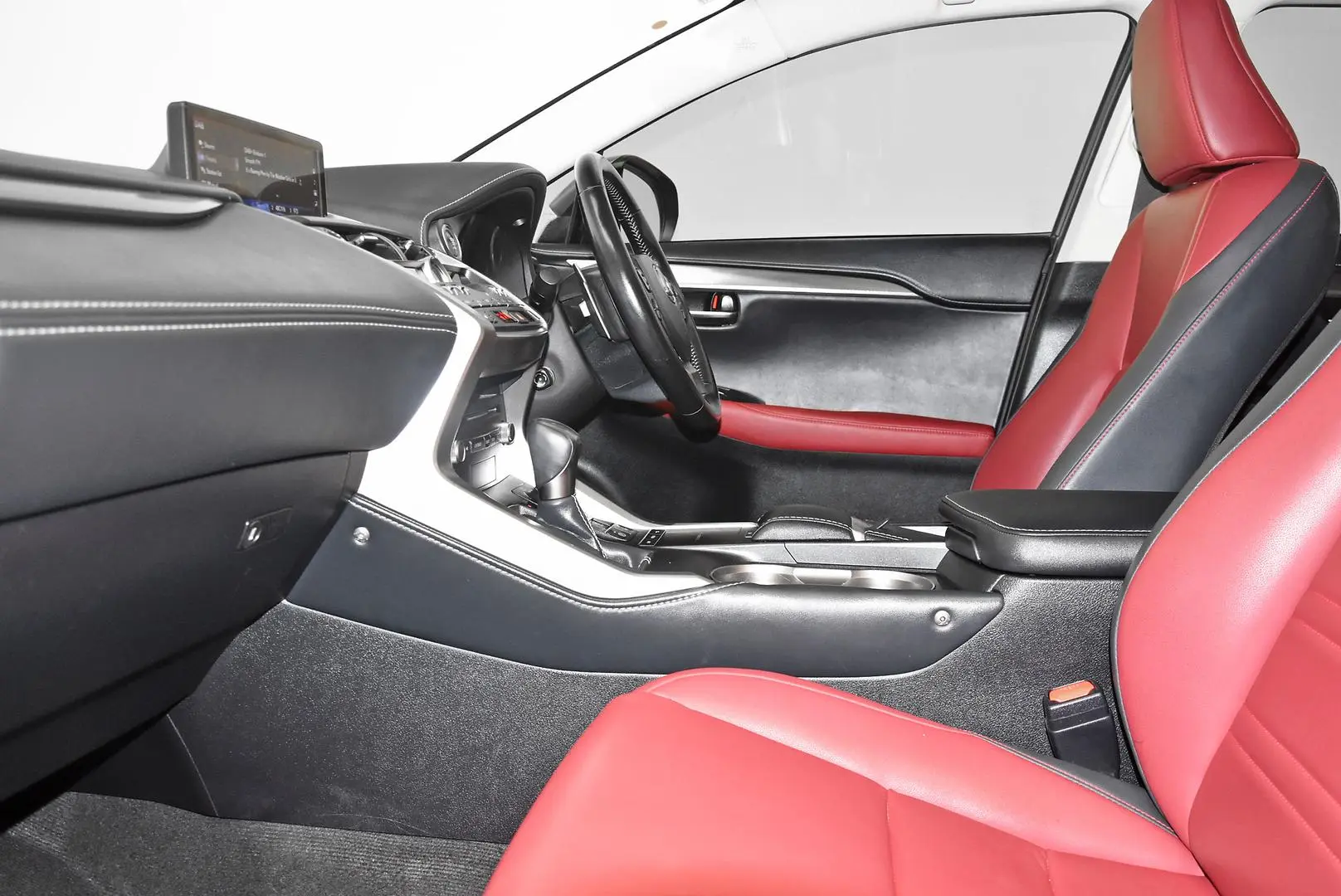 2020 Lexus NX Gallery Image 17