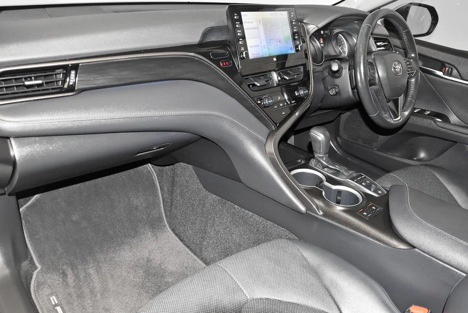 2021 Toyota Camry Gallery Image 16
