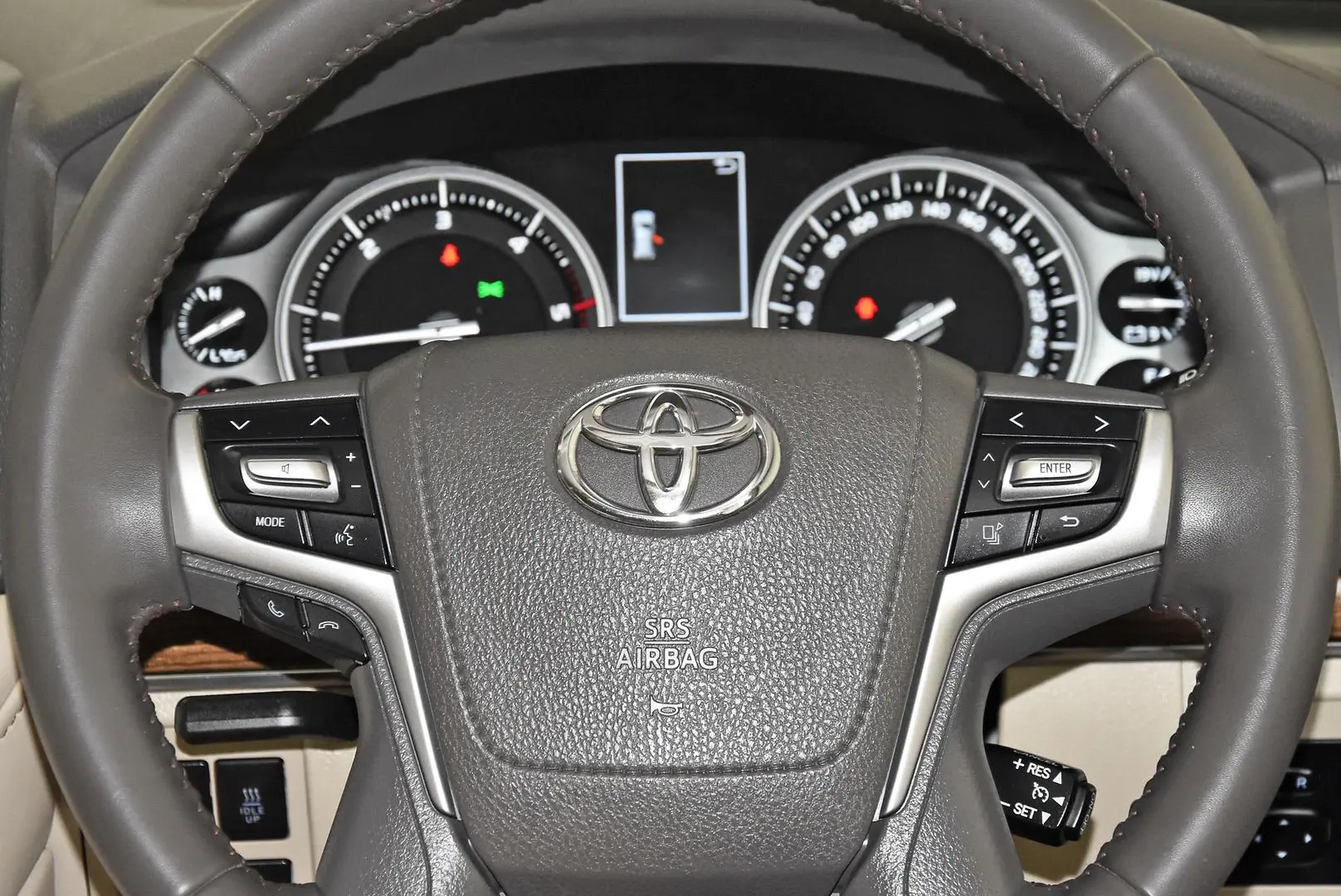 2019 Toyota Landcruiser Gallery Image 14