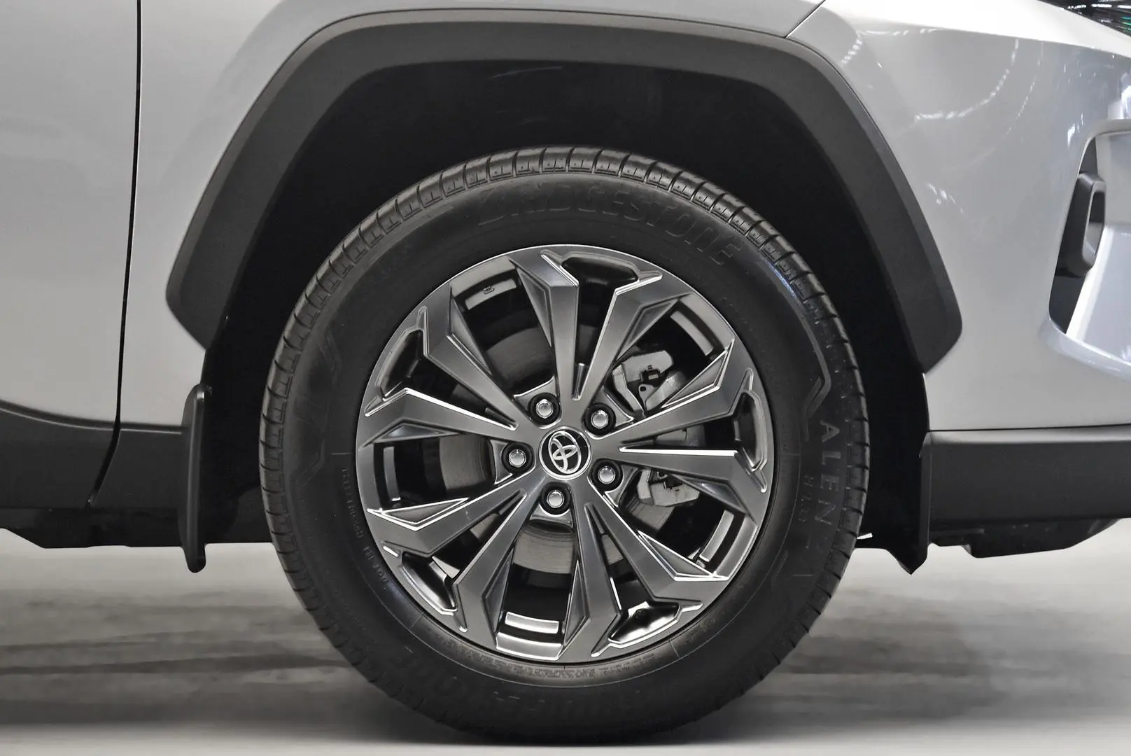 2024 Toyota RAV4 Gallery Image 23