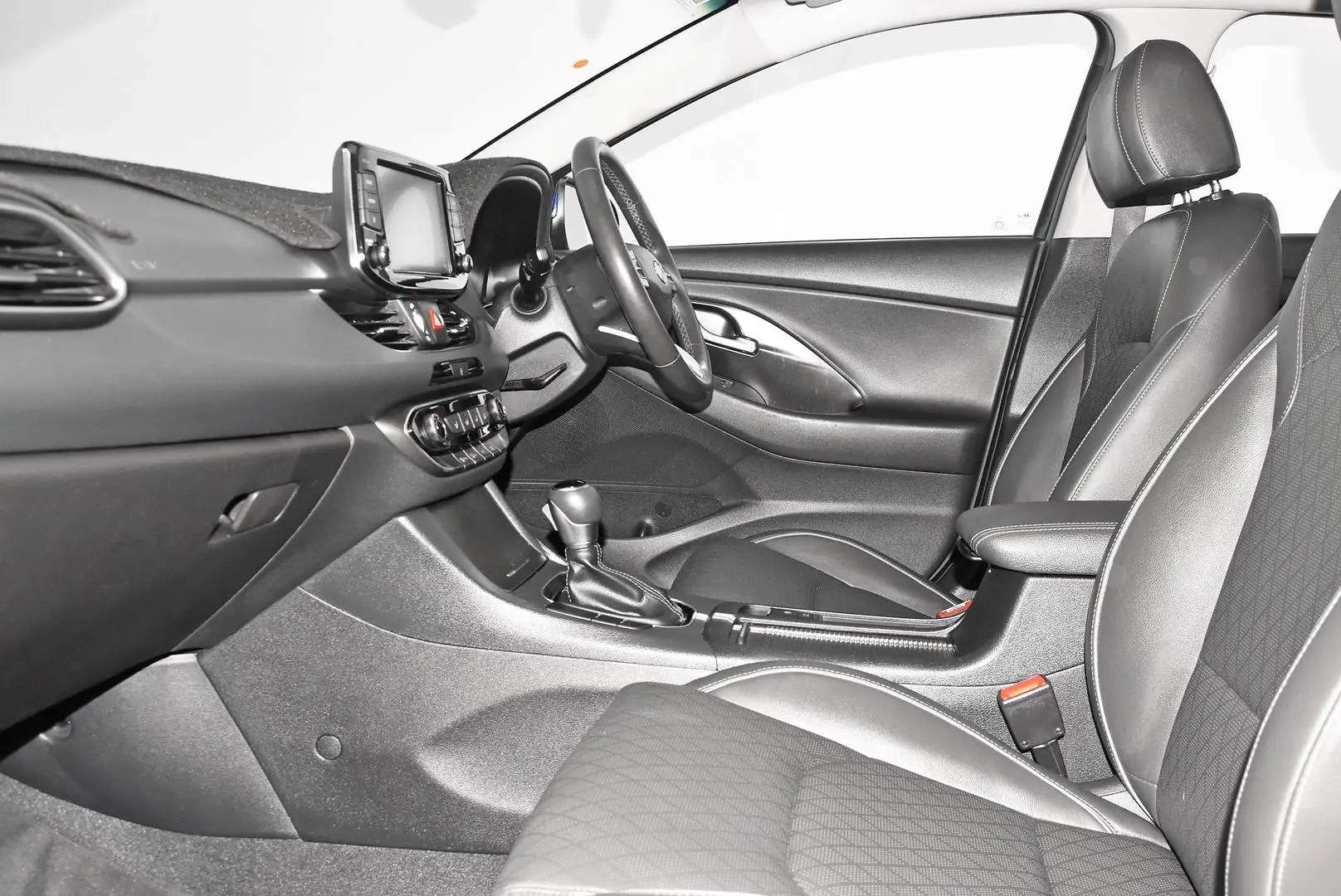 2021 Hyundai i30 Gallery Image 17