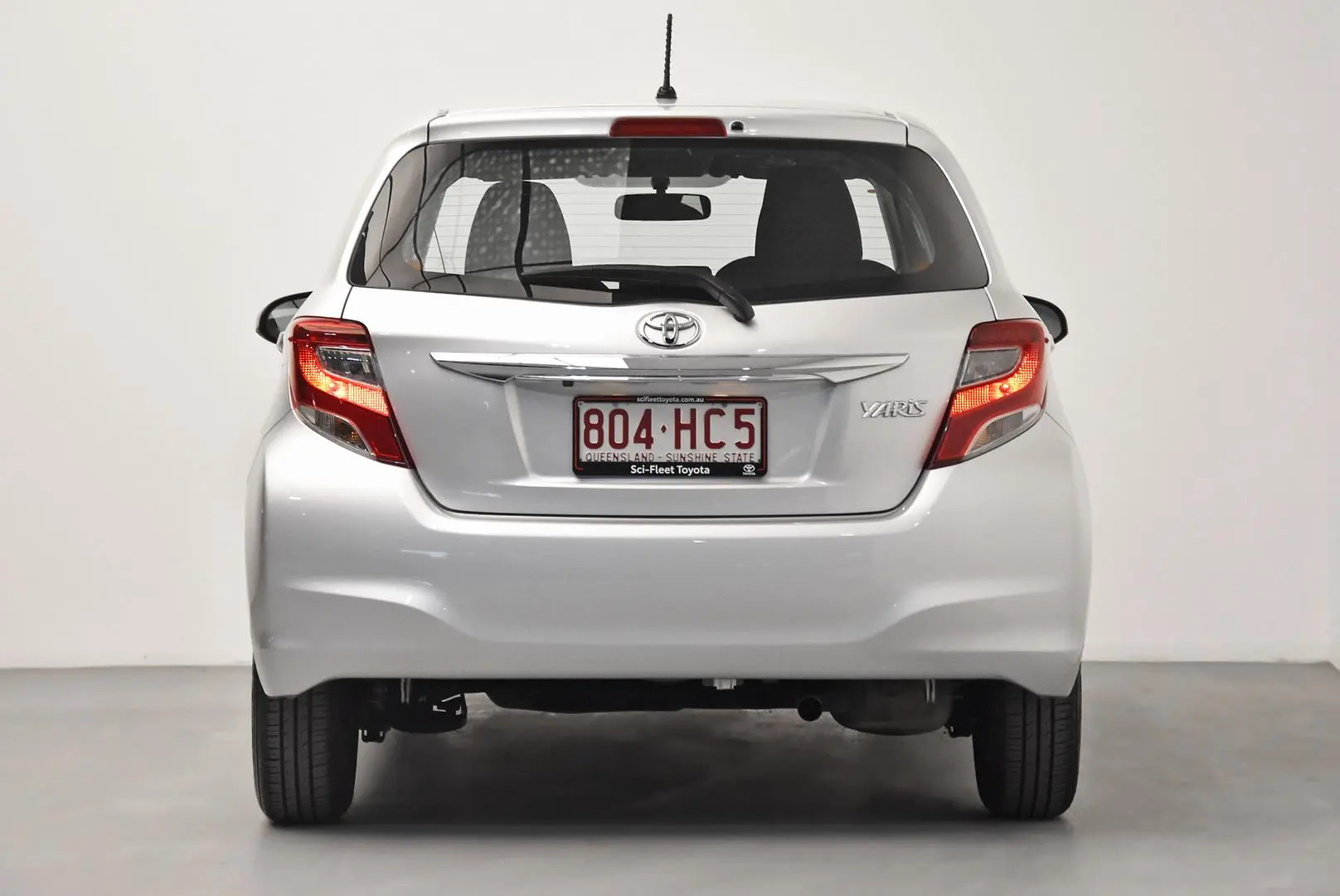 2015 Toyota Yaris Gallery Image 6