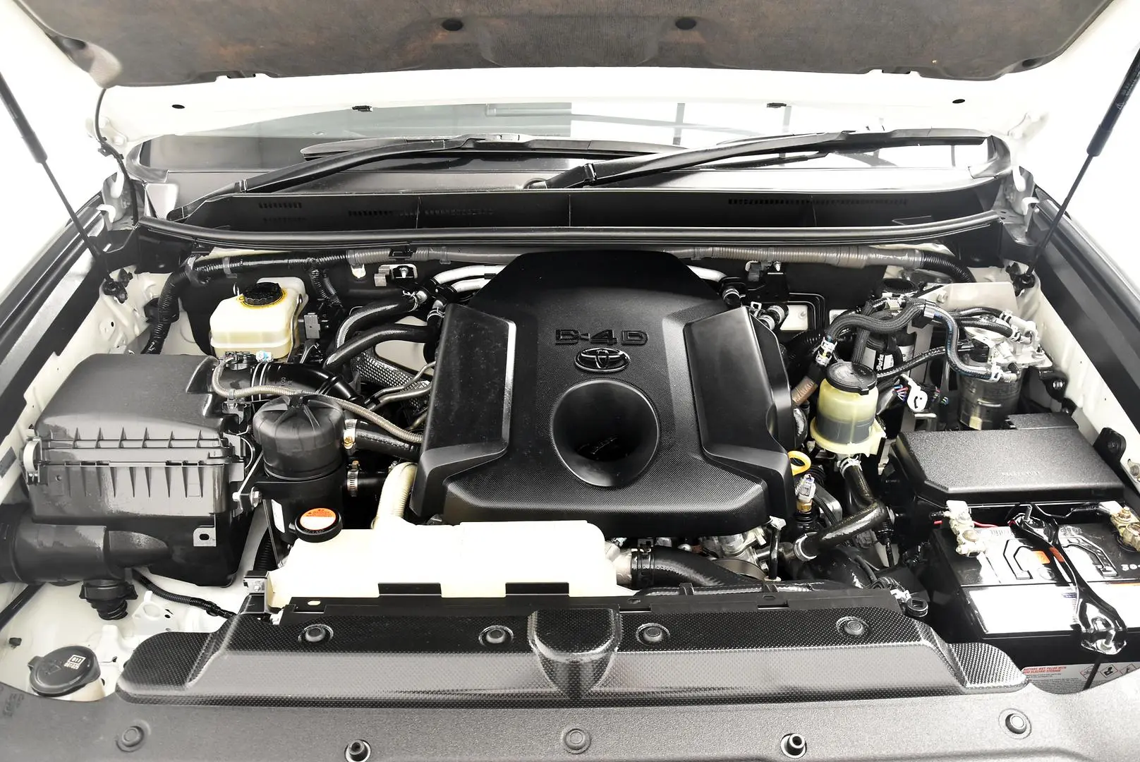 2016 Toyota Landcruiser Prado Gallery Image 25