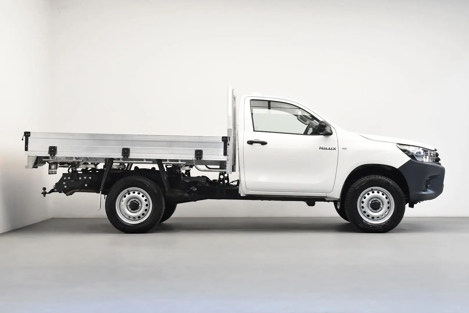 2023 Toyota Hilux Gallery Image 3