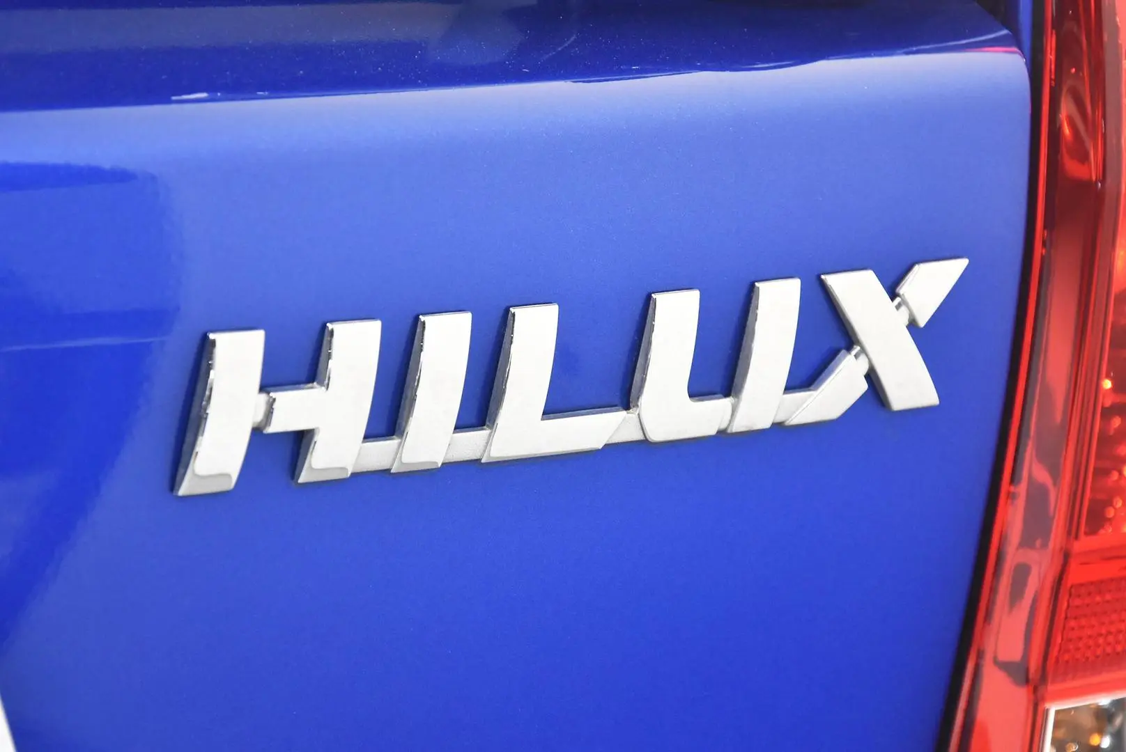 2024 Toyota Hilux Gallery Image 7