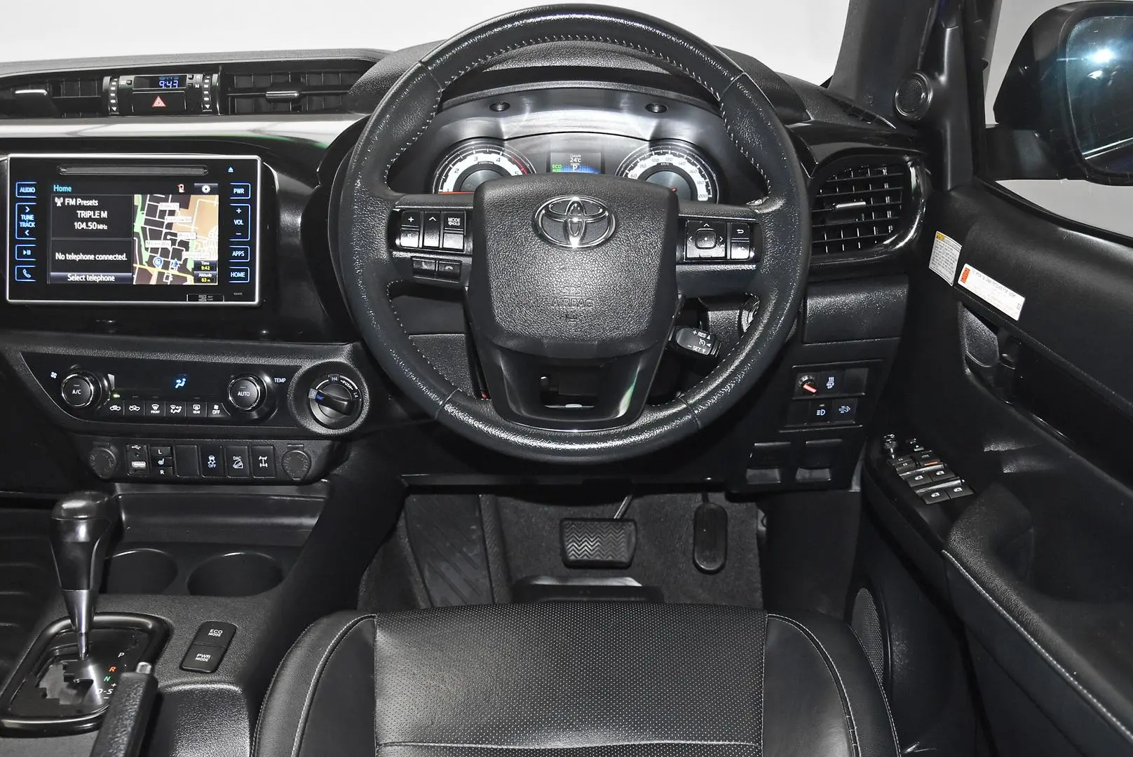 2018 Toyota Hilux Gallery Image 14