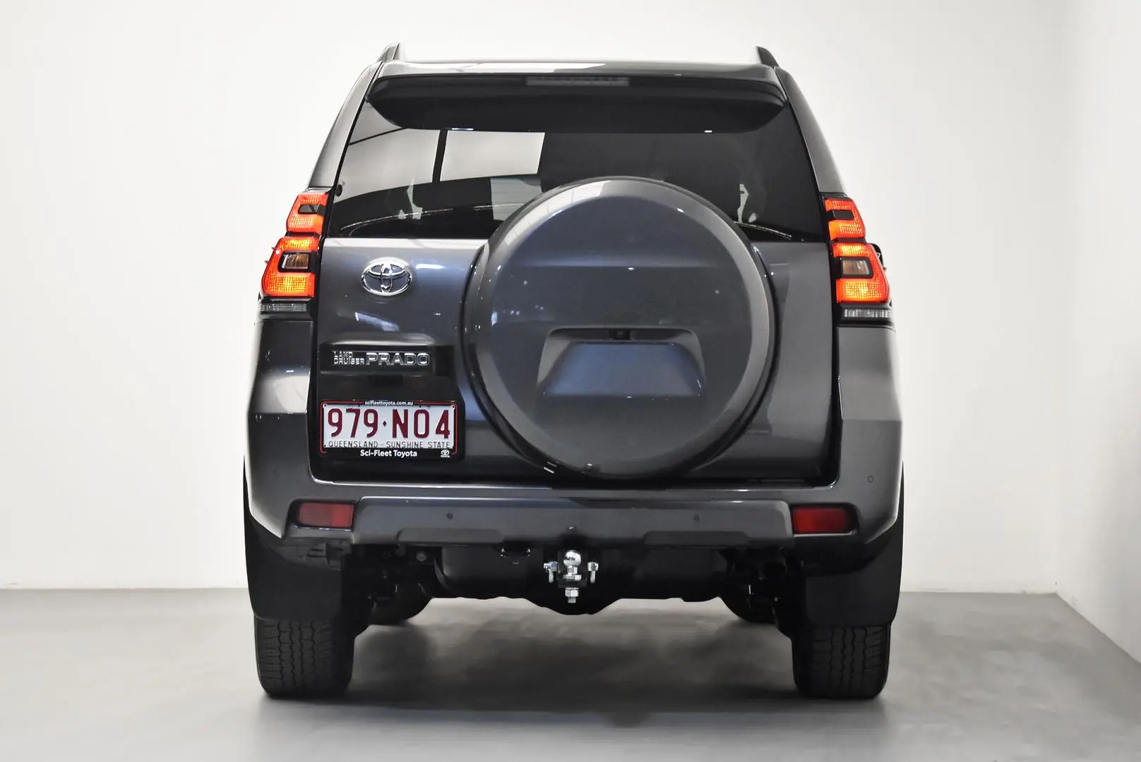 2023 Toyota Landcruiser Prado Gallery Image 6