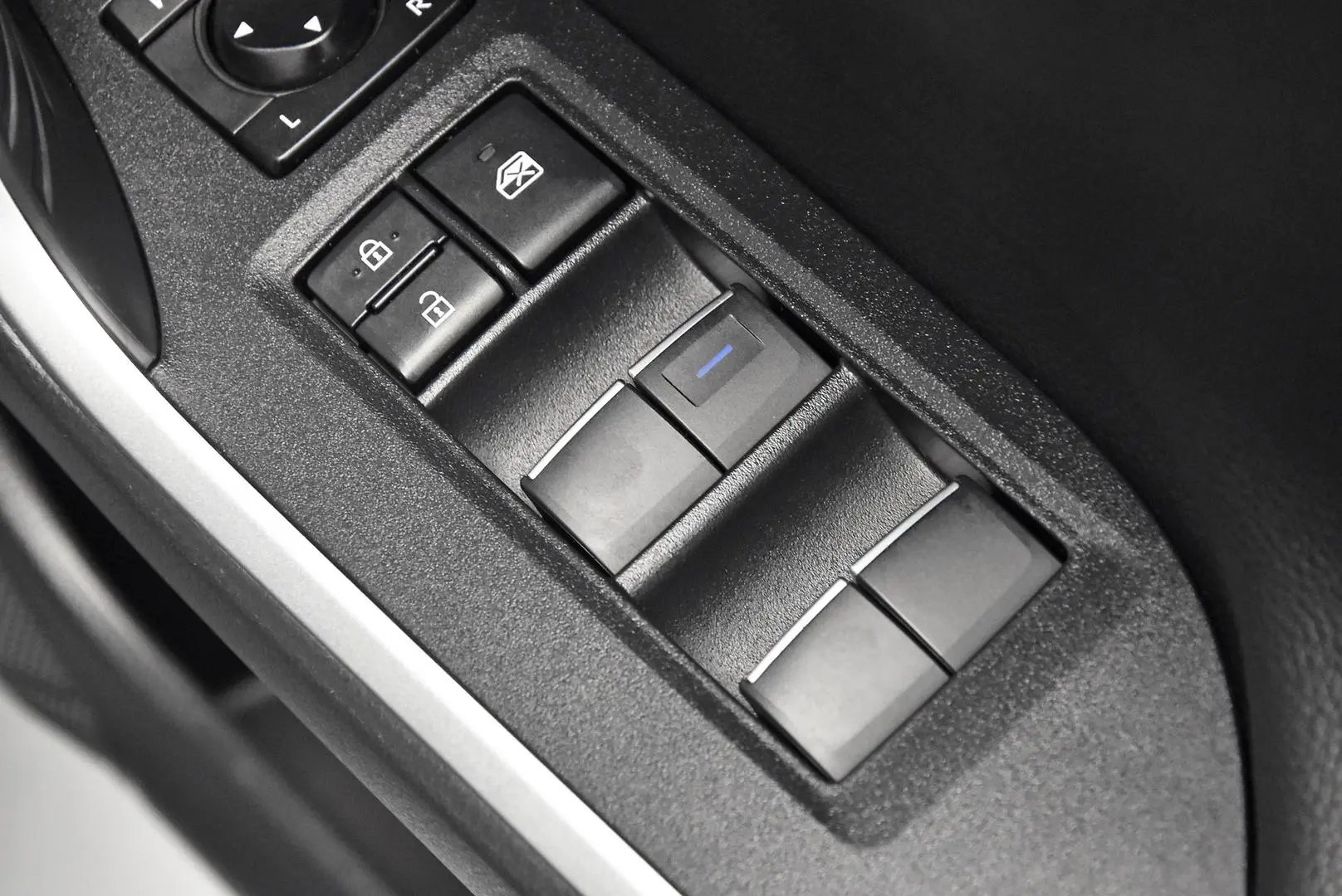 2021 Toyota RAV4 Gallery Image 10