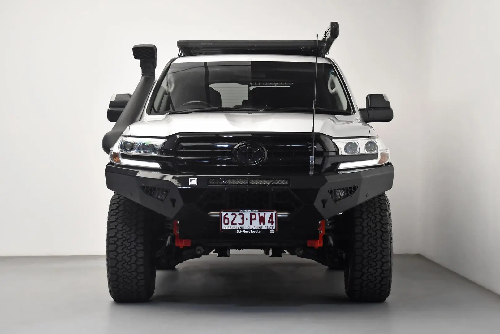 2018 Toyota Landcruiser Gallery Image 2
