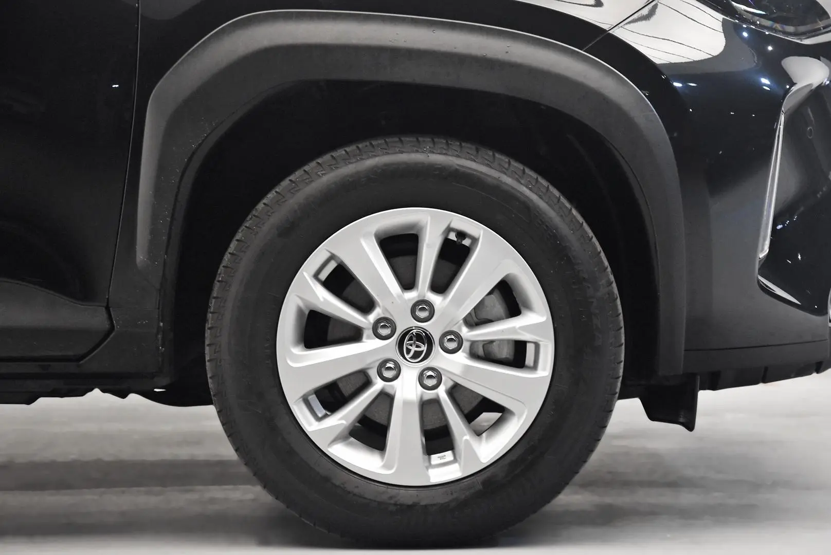 2022 Toyota Yaris Cross Gallery Image 23