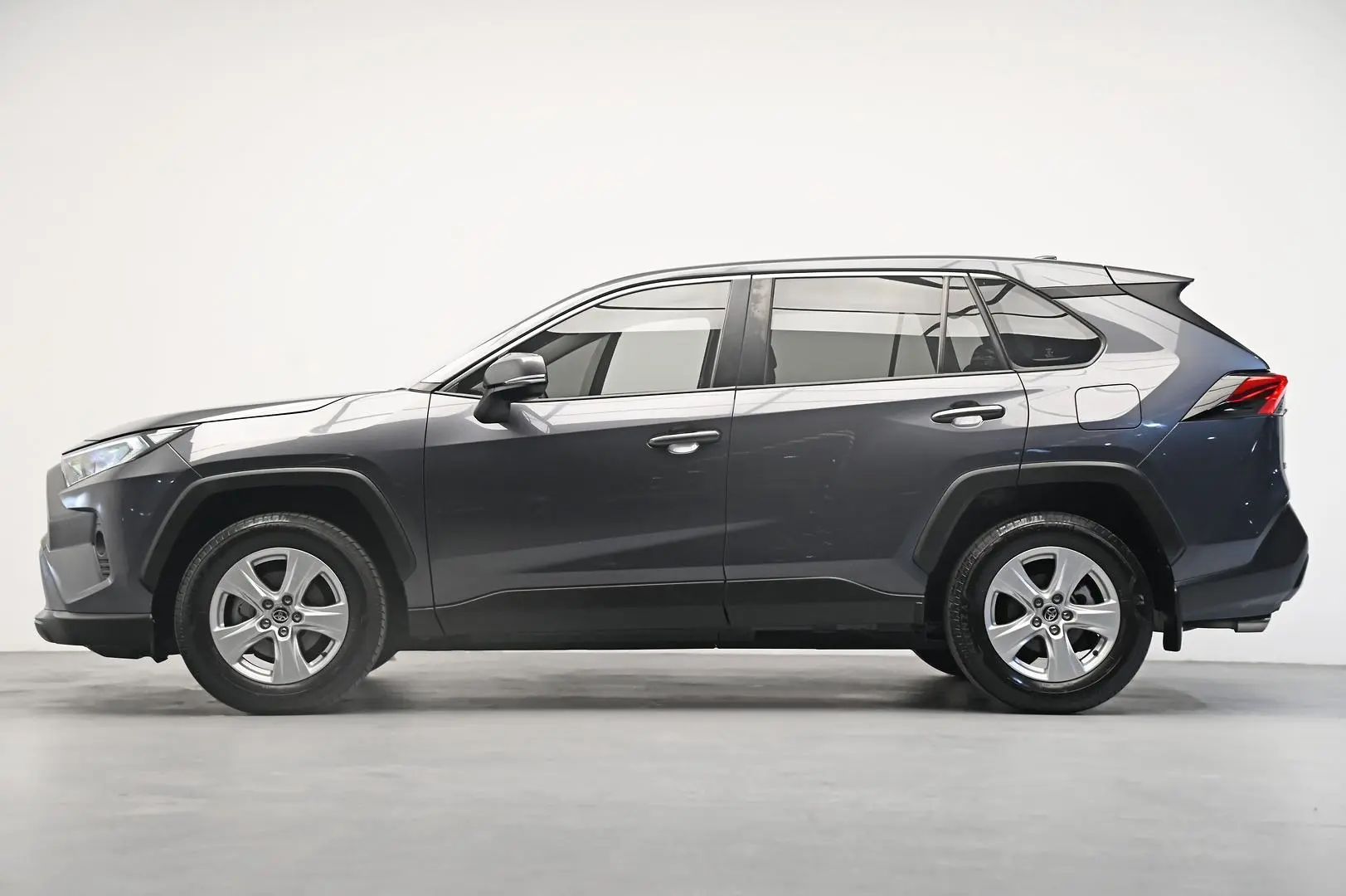 2019 Toyota Rav4 Gallery Image 4