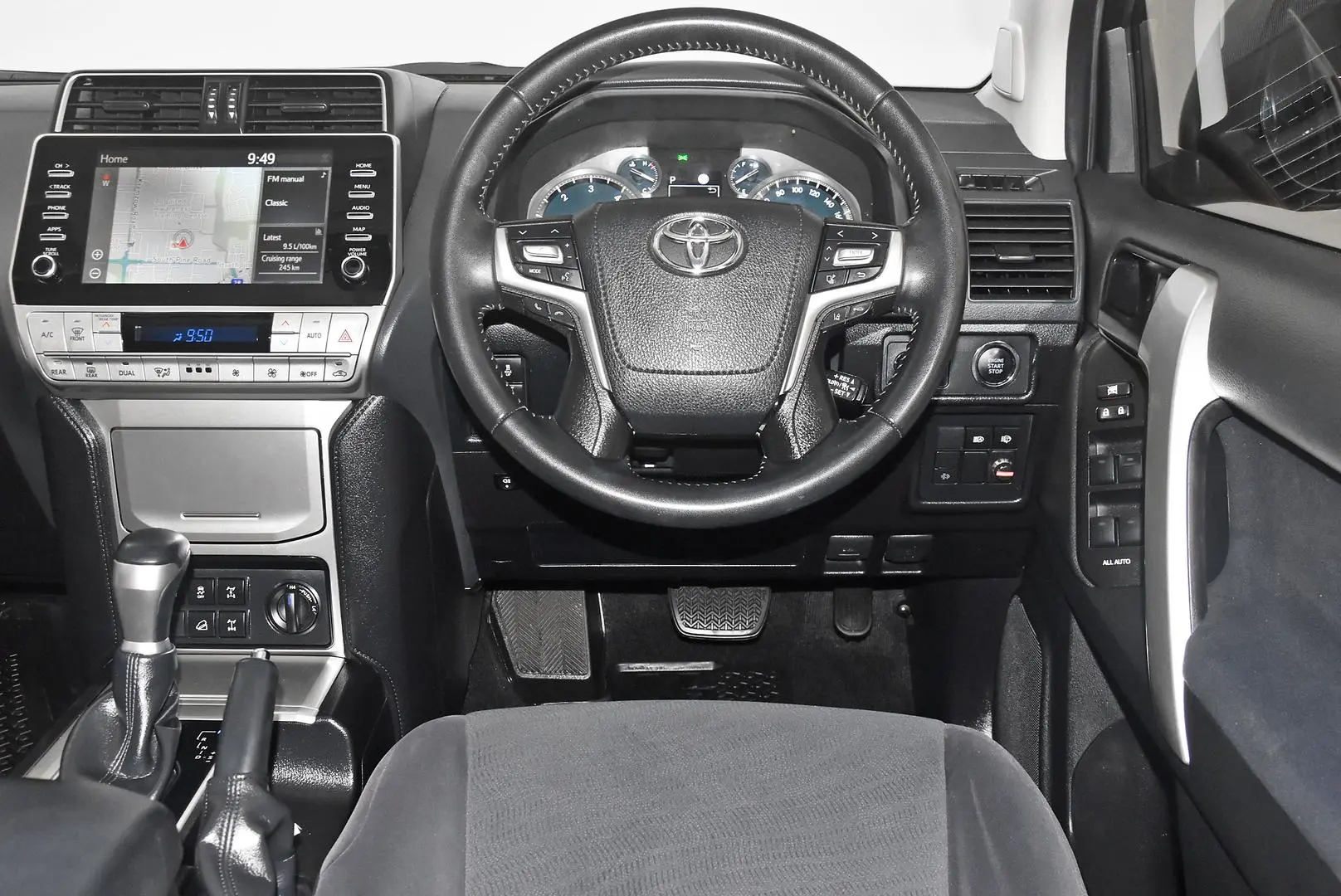 2022 Toyota Landcruiser Prado Gallery Image 13