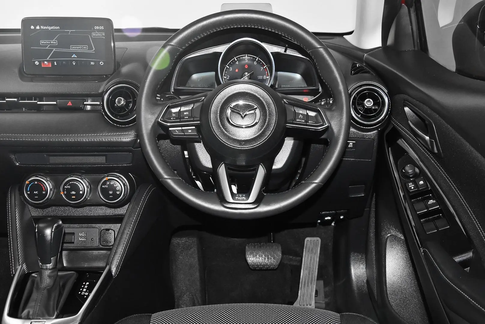 2017 Mazda 2 Gallery Image 14