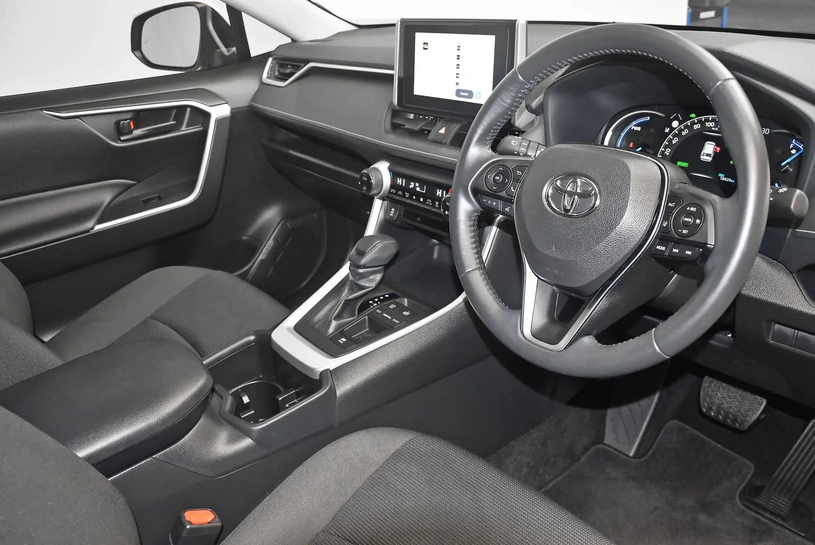 2024 Toyota RAV4 Gallery Image 9