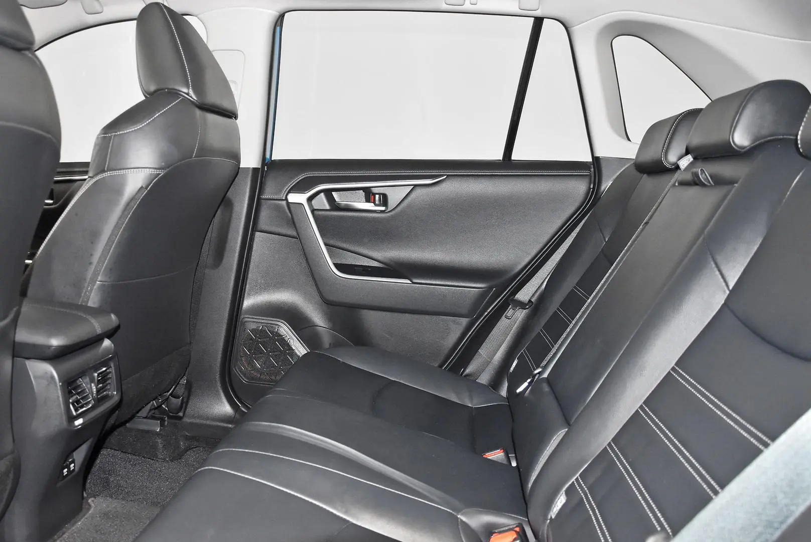 2020 Toyota RAV4 Gallery Image 19