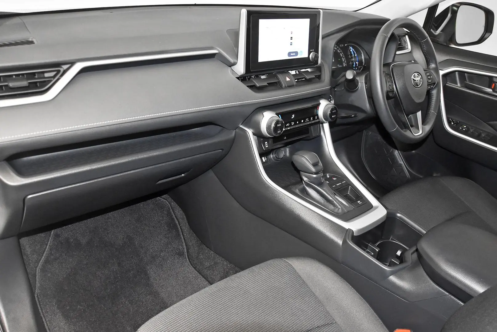 2024 Toyota RAV4 Gallery Image 17