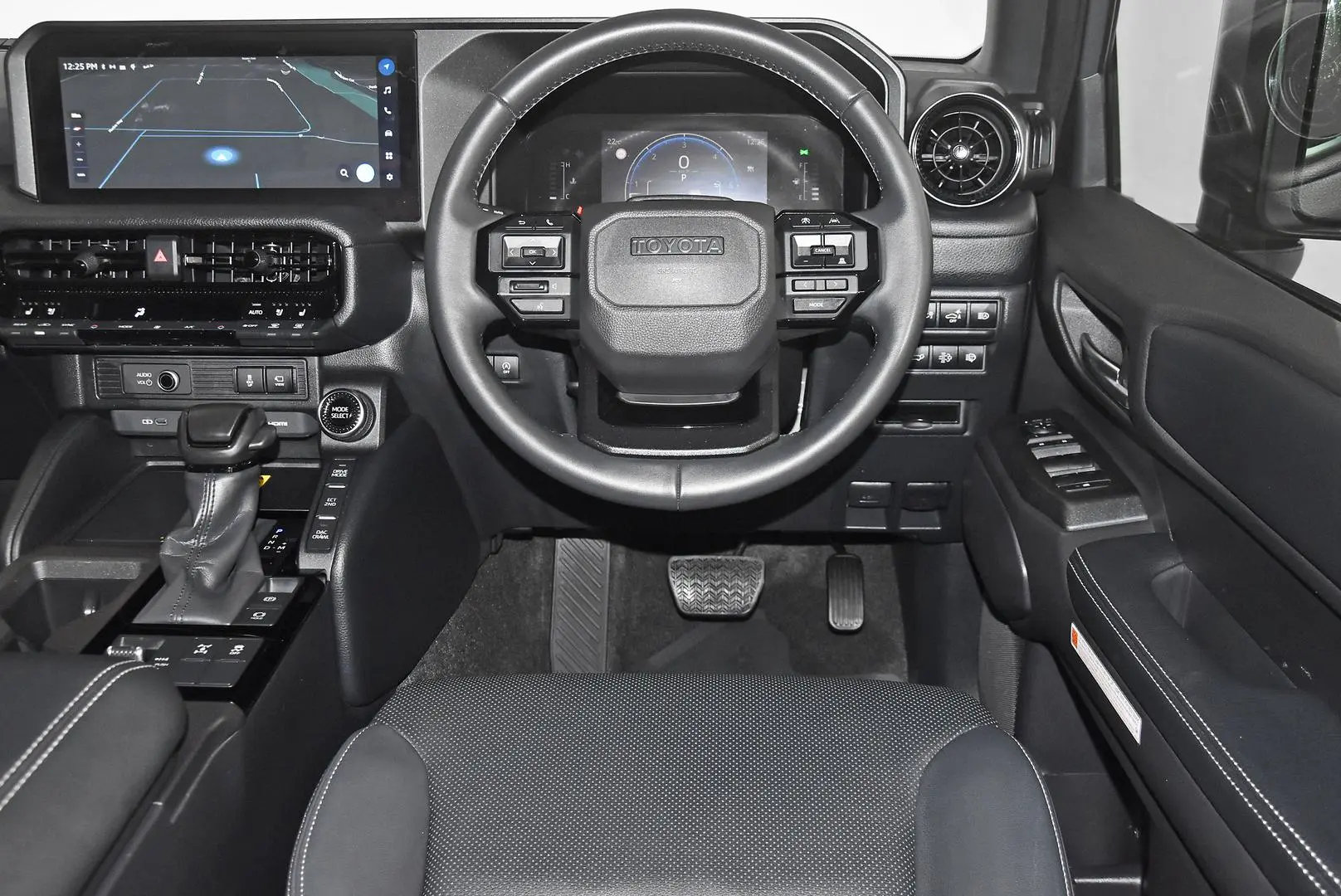 2024 Toyota Landcruiser Prado Gallery Image 15