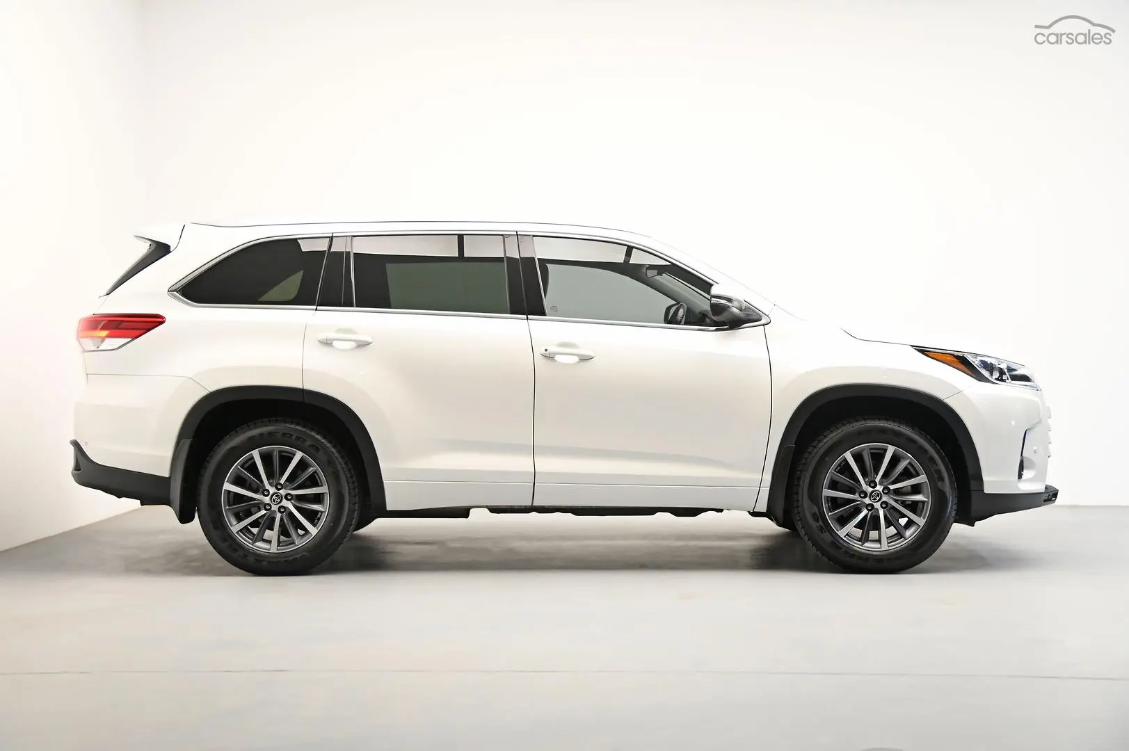 2018 Toyota Kluger Image 3