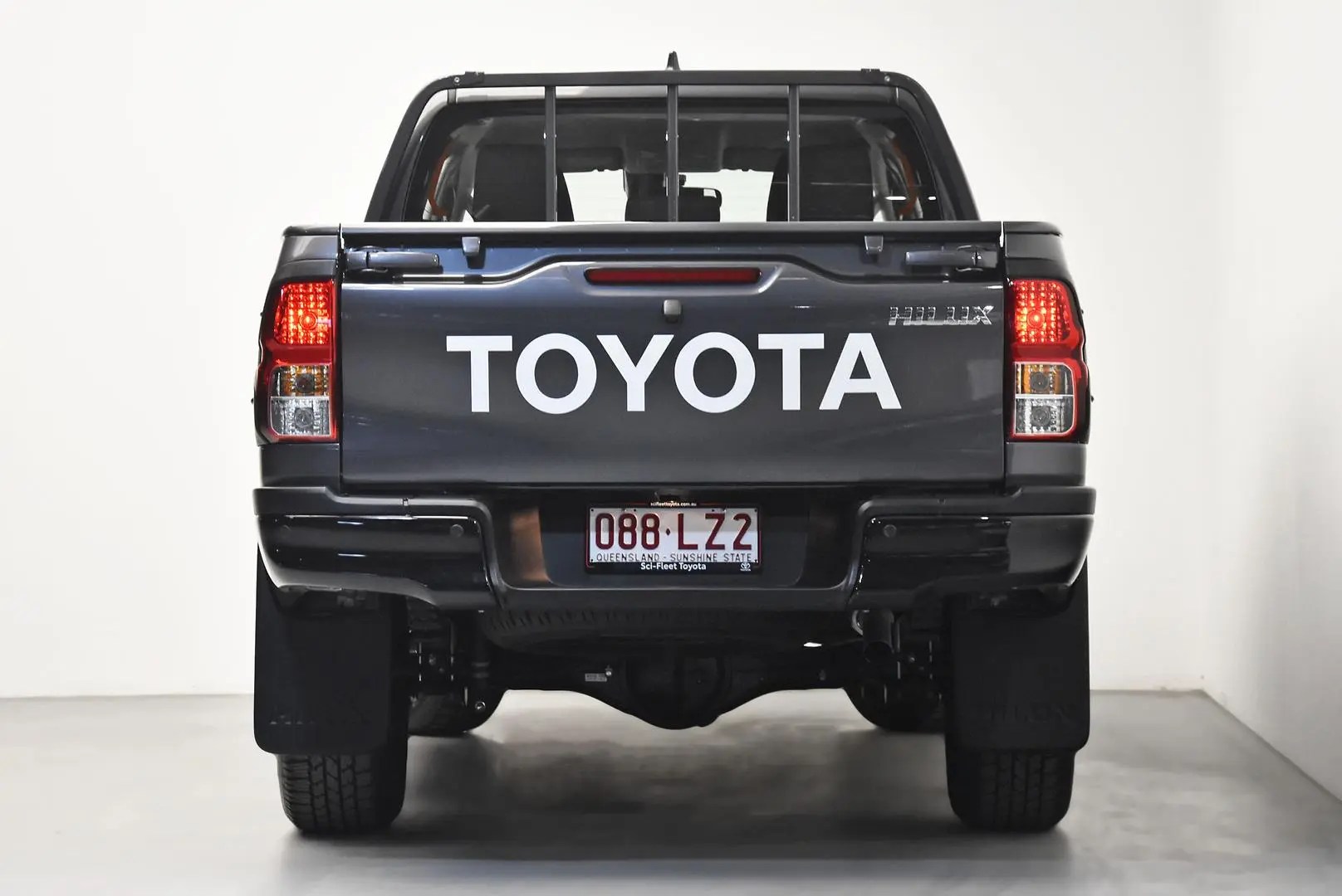 2025 Toyota Hilux Gallery Image 6