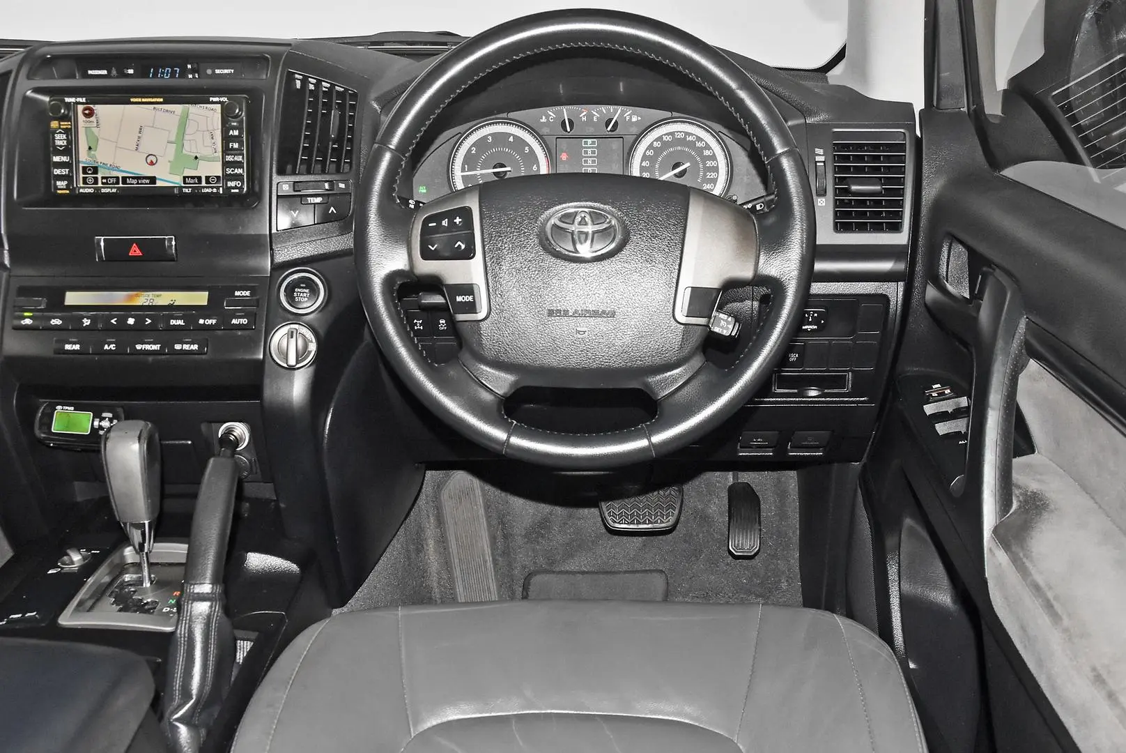 2010 Toyota Landcruiser Gallery Image 13