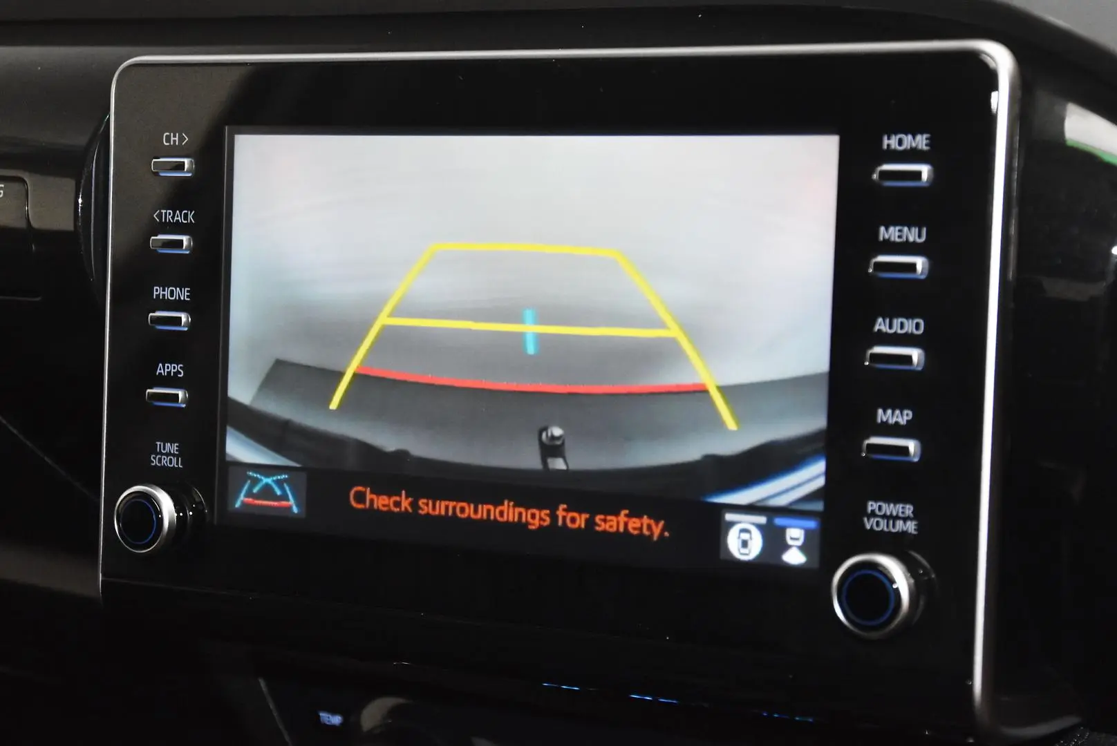 2023 Toyota Hilux Gallery Image 12