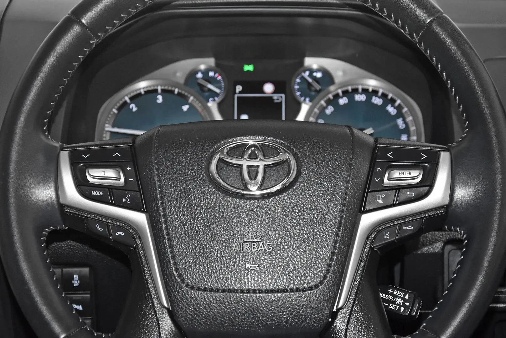 2022 Toyota Landcruiser Prado Gallery Image 14