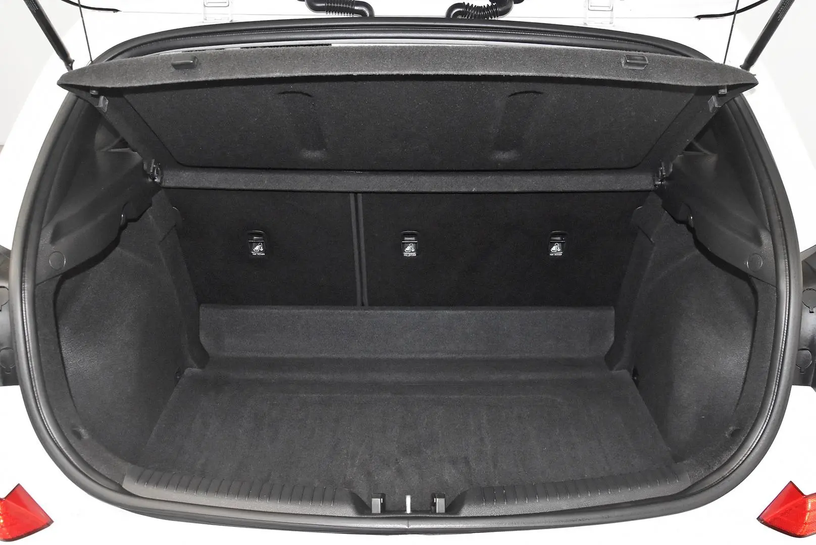 2019 Hyundai i30 Gallery Image 20