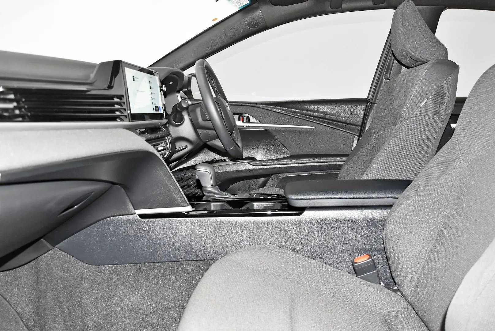 2024 Toyota Camry Gallery Image 17