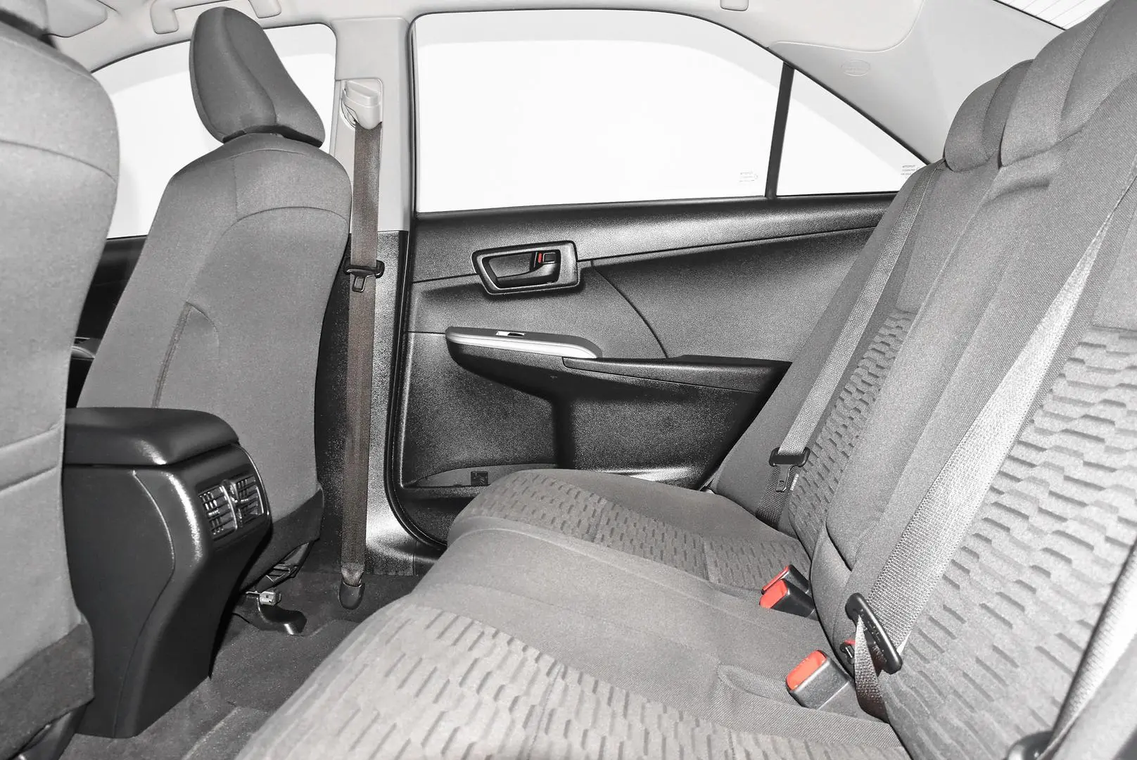 2017 Toyota Camry Gallery Image 19