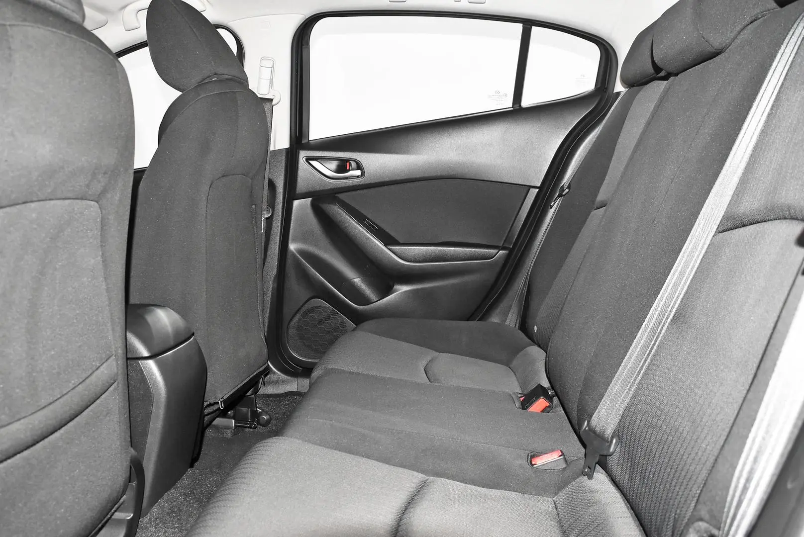 2016 Mazda 3 Gallery Image 15