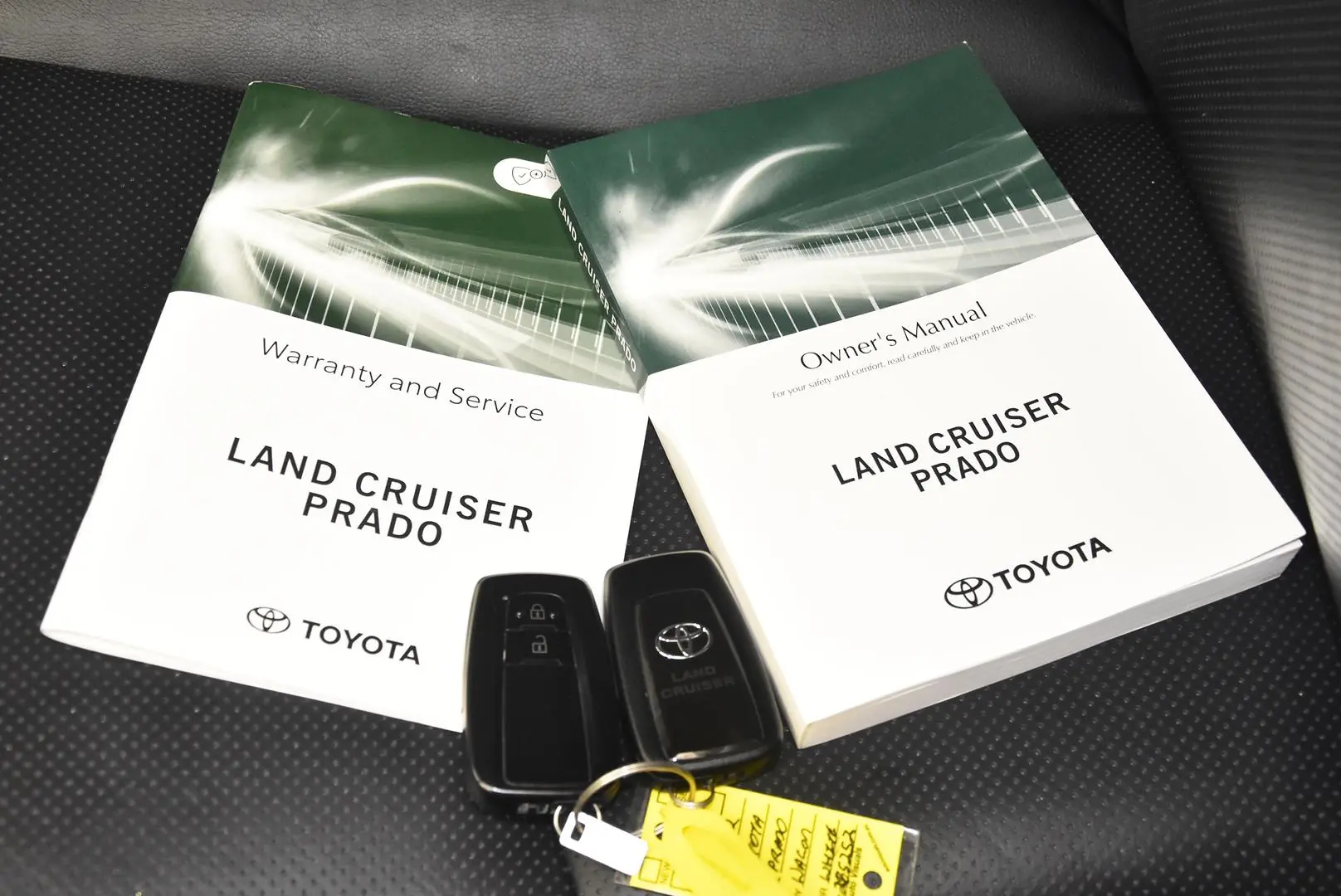 2022 Toyota Landcruiser Prado Gallery Image 18
