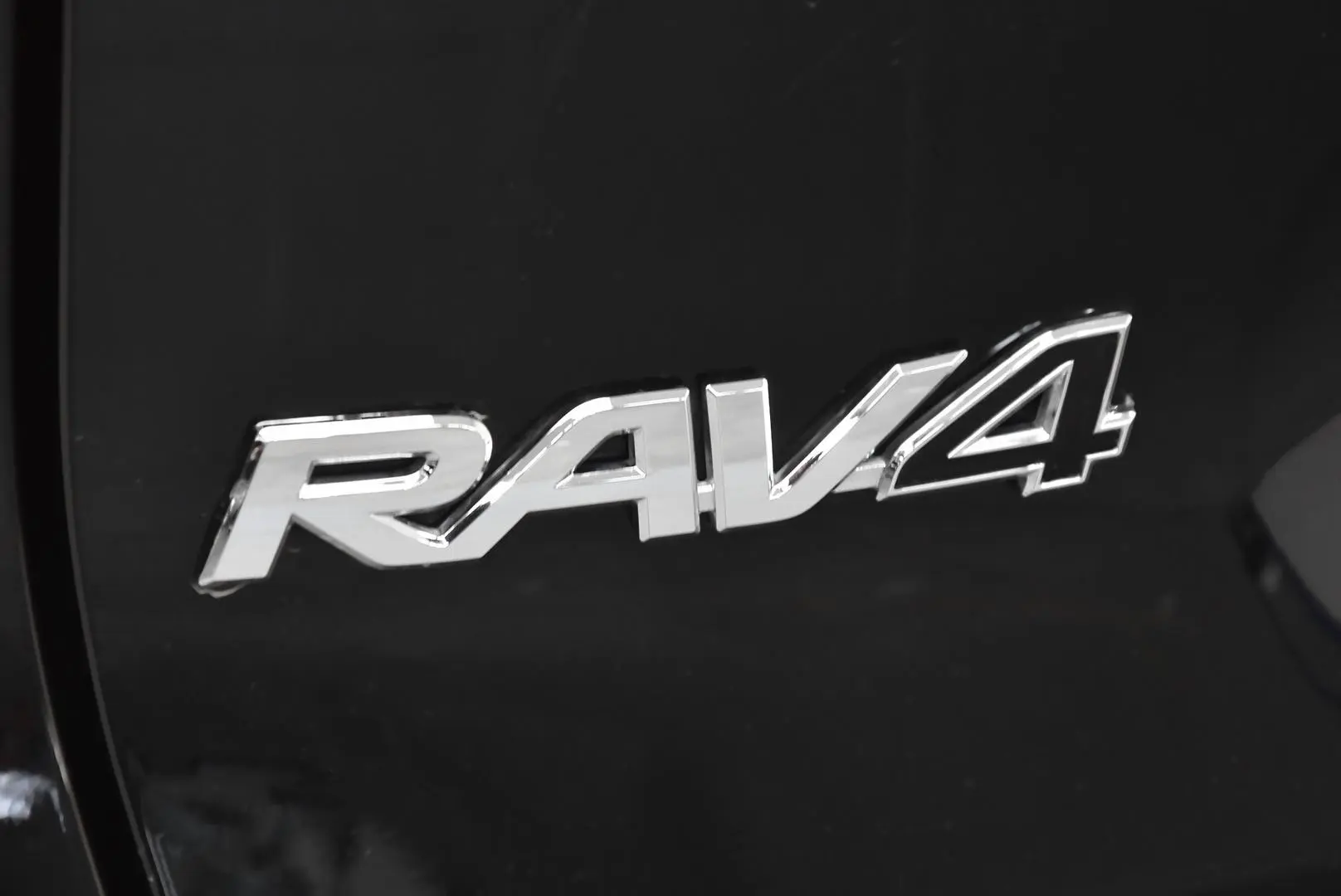 2024 Toyota RAV4 Gallery Image 7