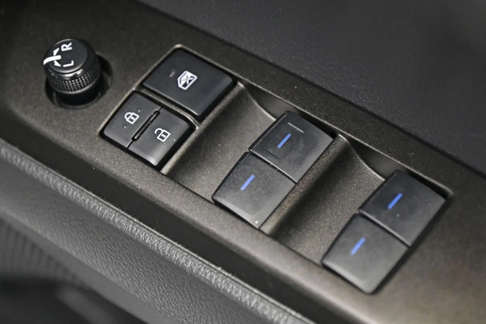 2022 Toyota Camry Gallery Image 9