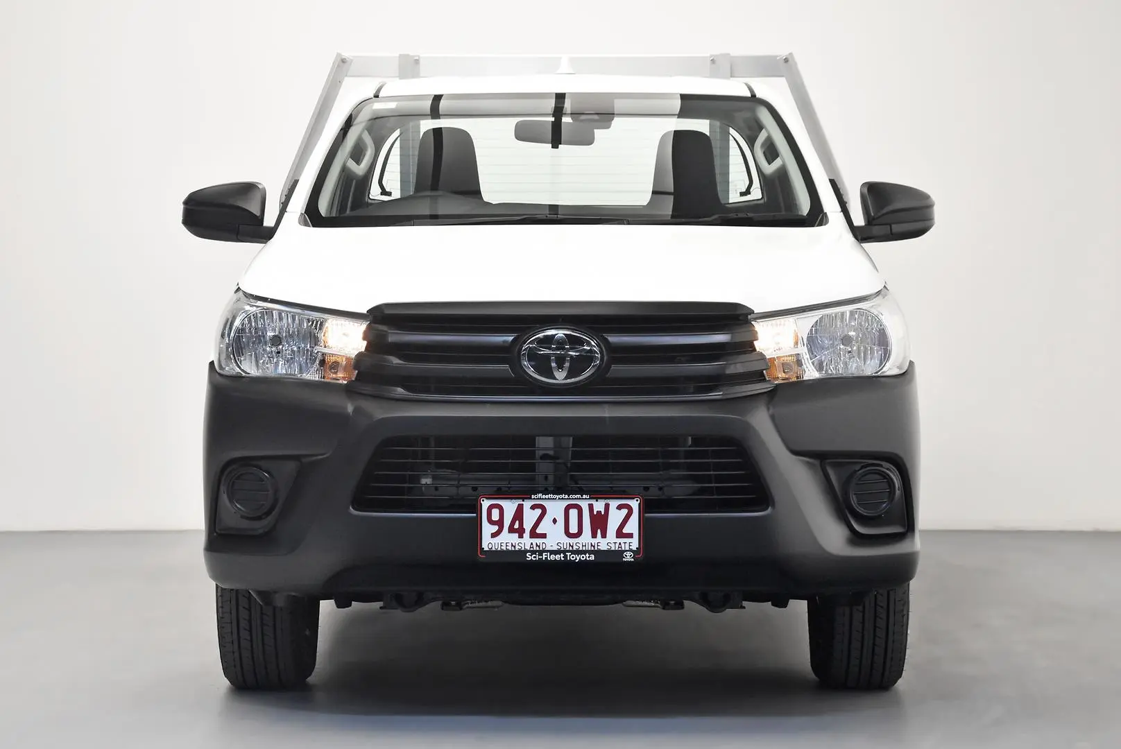 2024 Toyota Hilux Gallery Image 2