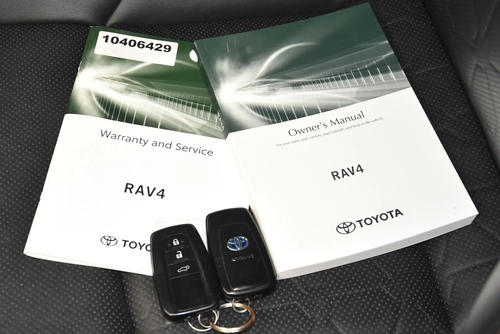 2021 Toyota RAV4 Gallery Image 21