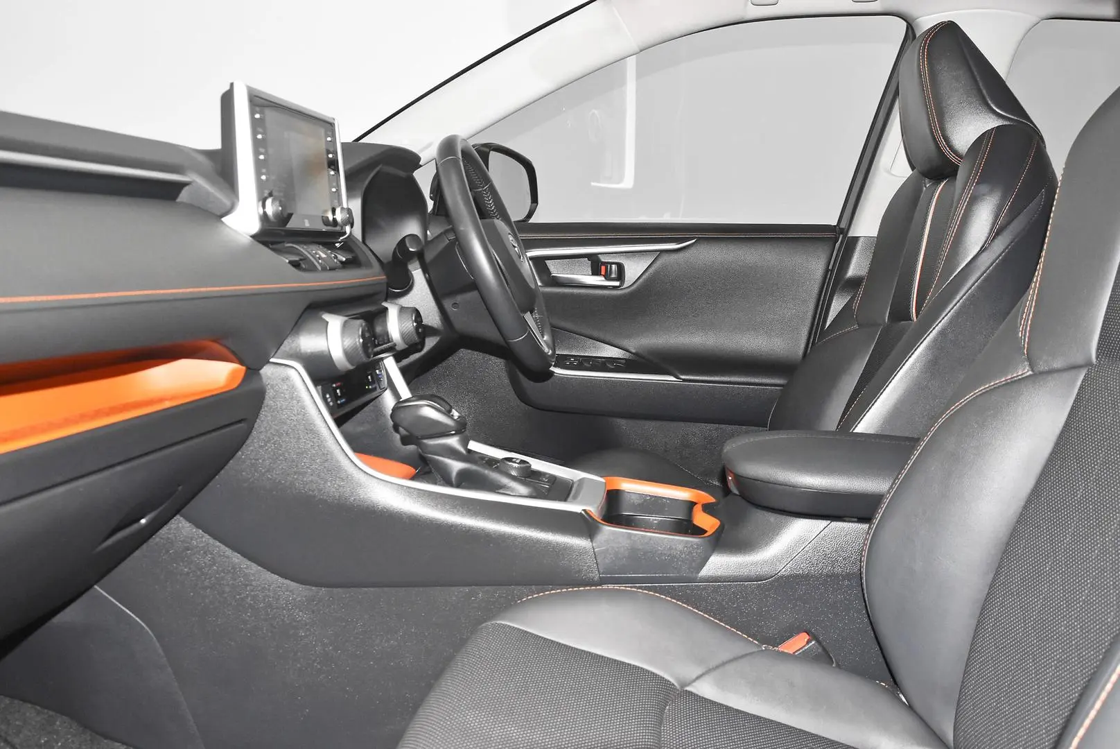 2021 Toyota RAV4 Gallery Image 18