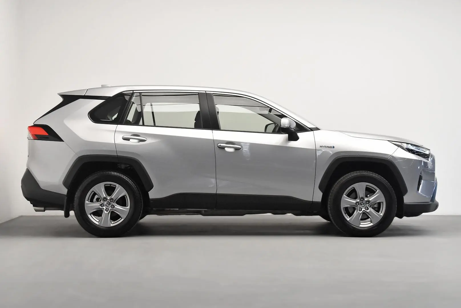 2024 Toyota RAV4 Gallery Image 3