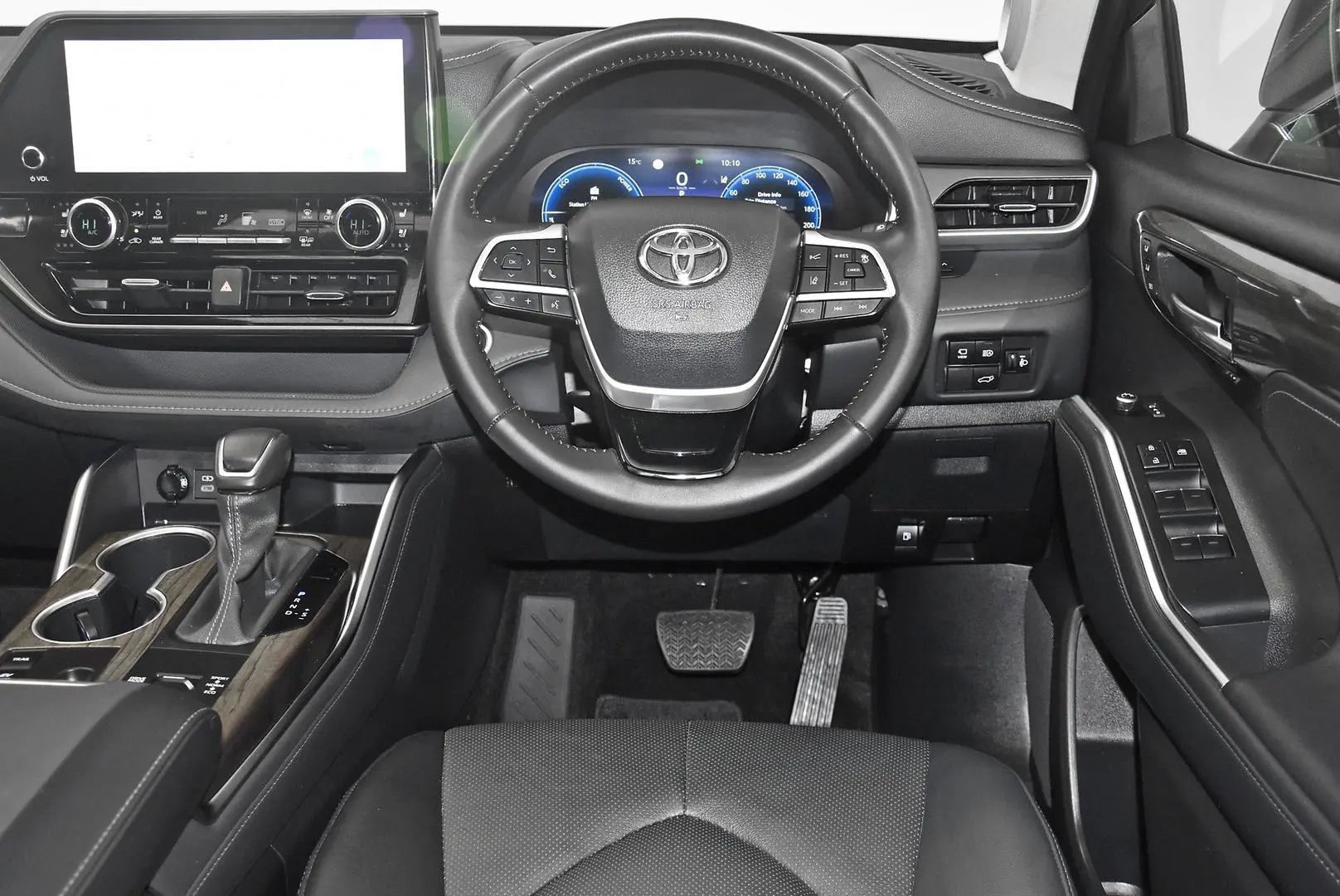 2024 Toyota Kluger Gallery Image 15