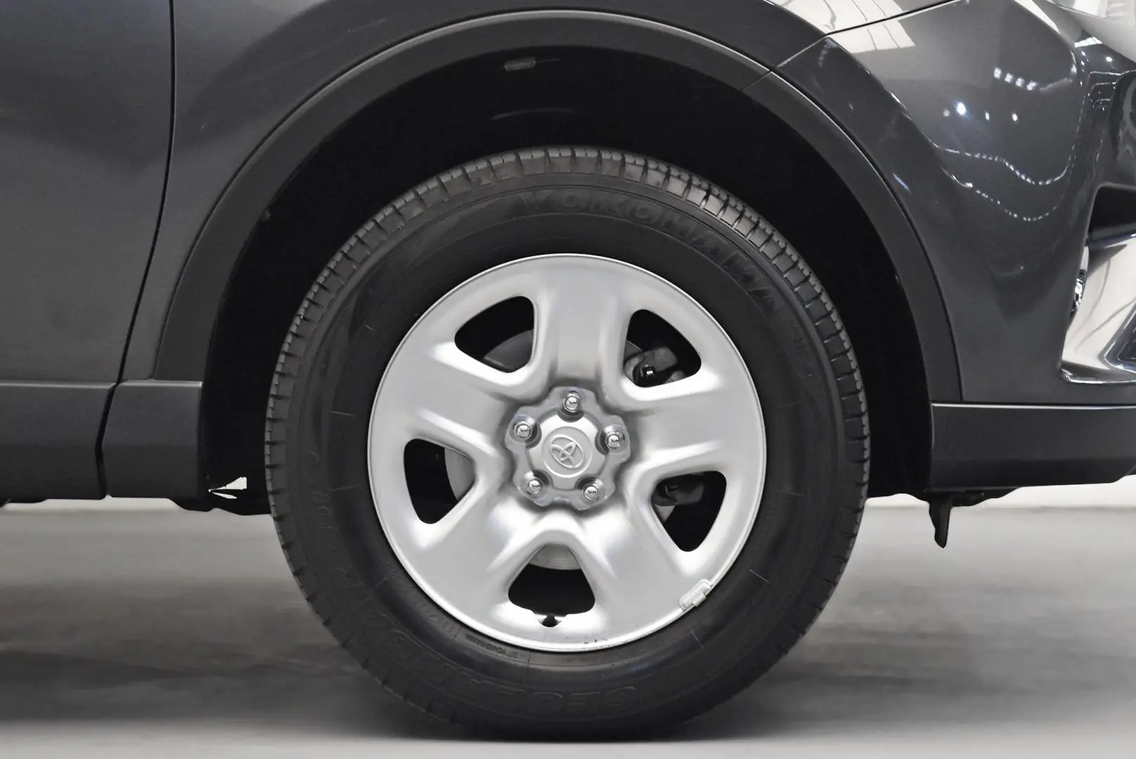 2018 Toyota RAV4 Gallery Image 22