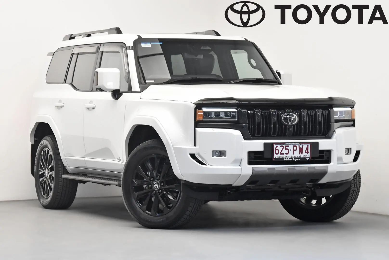 2024 Toyota Landcruiser Prado Image