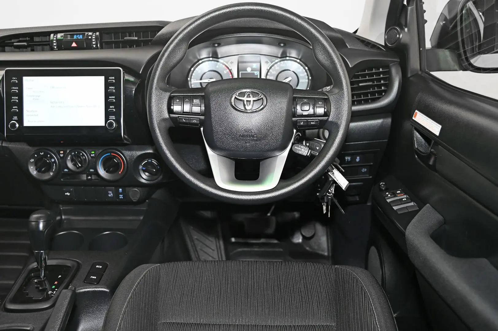 2023 Toyota Hilux Gallery Image 14