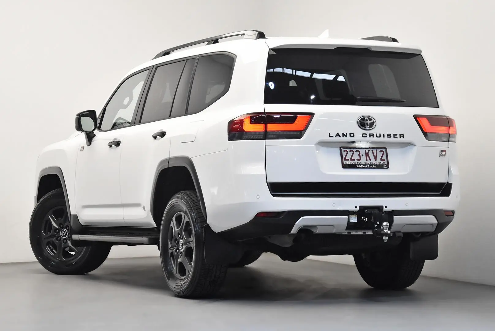 2024 Toyota Landcruiser Gallery Image 5