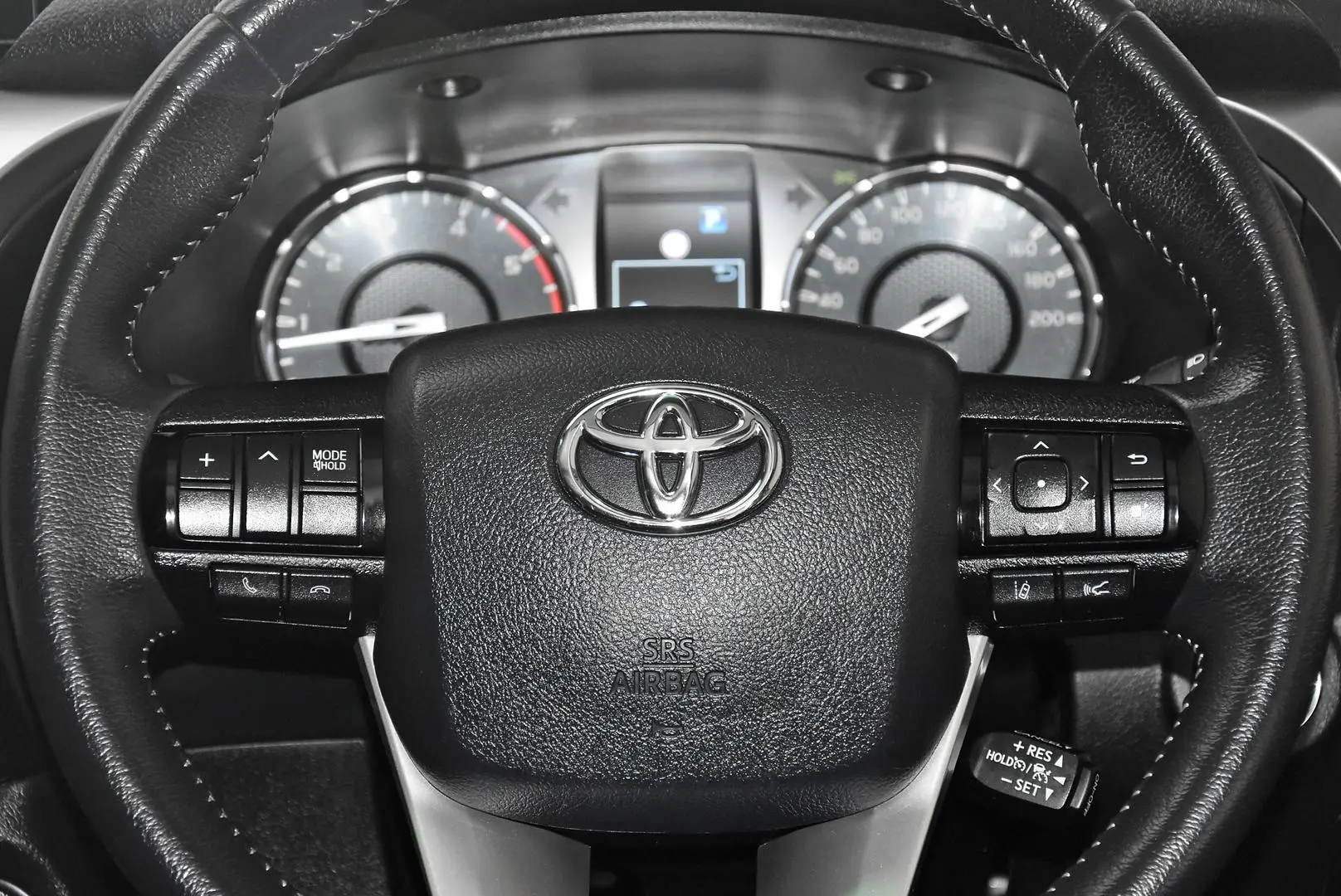 2023 Toyota Hilux Gallery Image 16