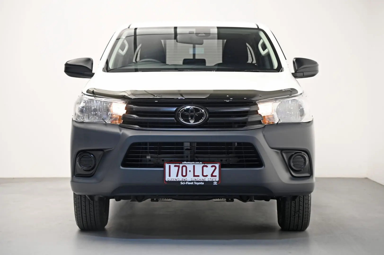 2023 Toyota Hilux Image 2