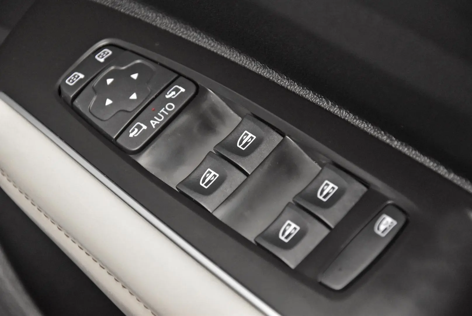 2021 Renault Koleos Gallery Image 8