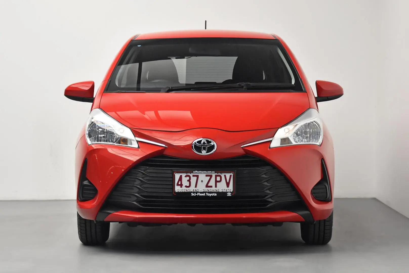 2020 Toyota Yaris Gallery Image 2